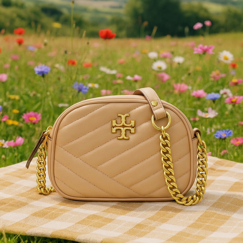 NEW Tory Burch Kira Chevron Devon Sand Beige Small Camera Bag/Crossbody Bag